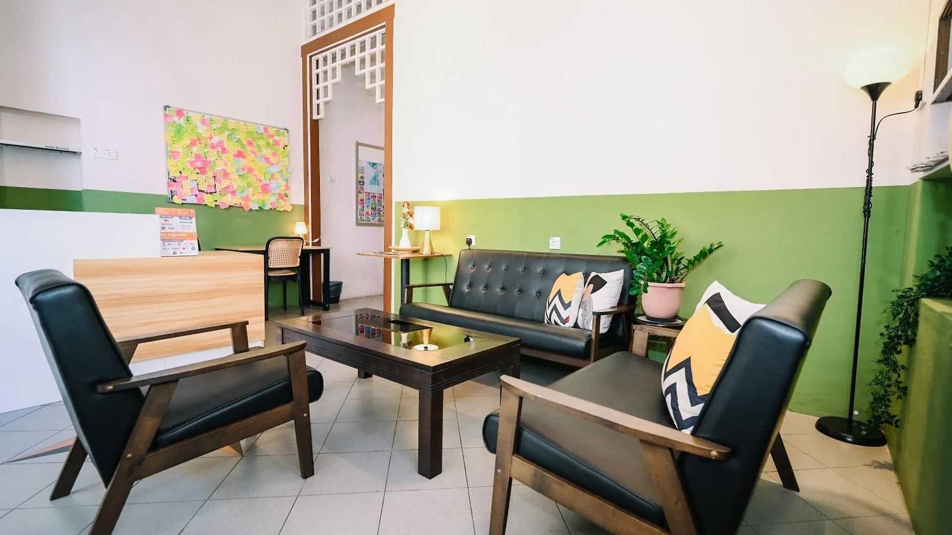 Hotel Swing & Pillows - 75 Chulia St, Georgetown Penang