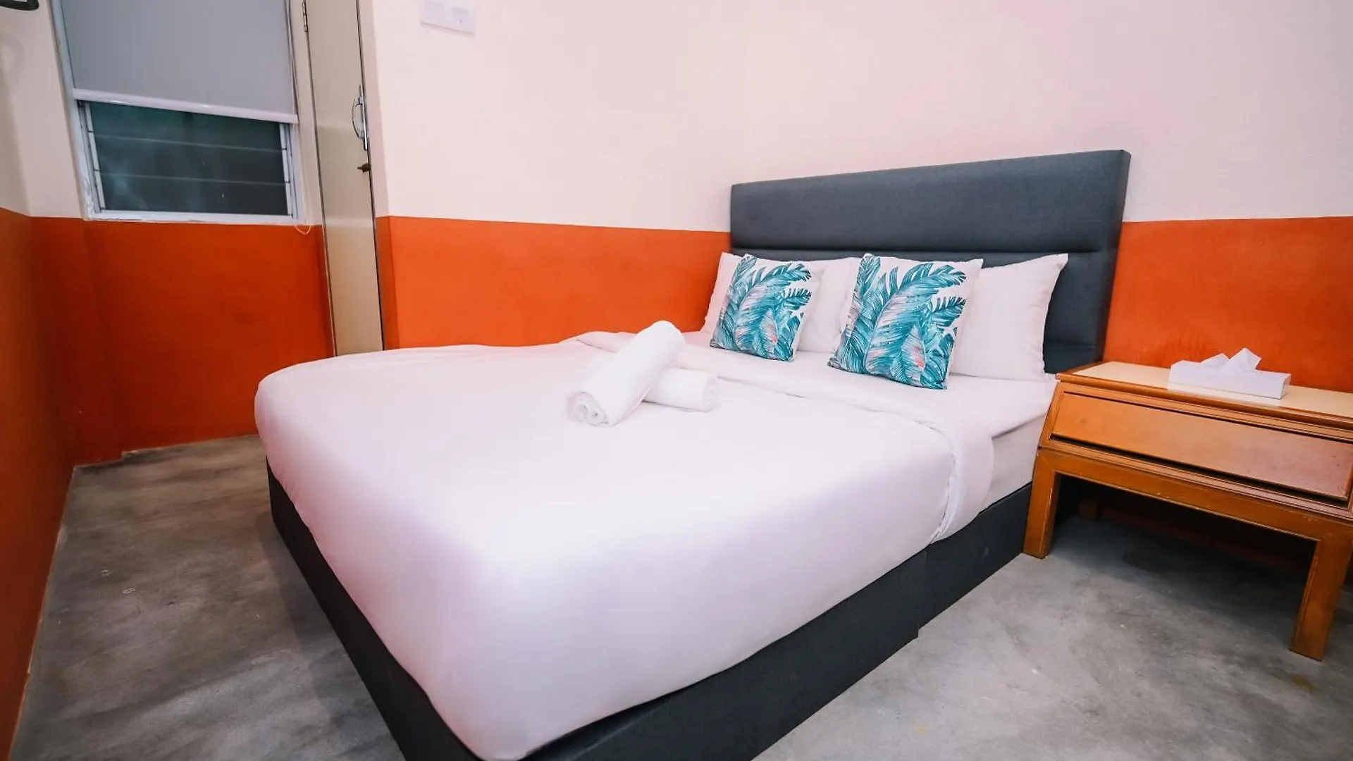 Swing & Pillows - 75 Chulia St, Georgetown Penang 0*, George Town